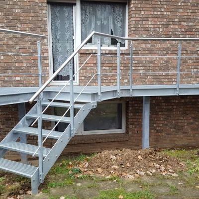 Stahl Balkone und Treppen